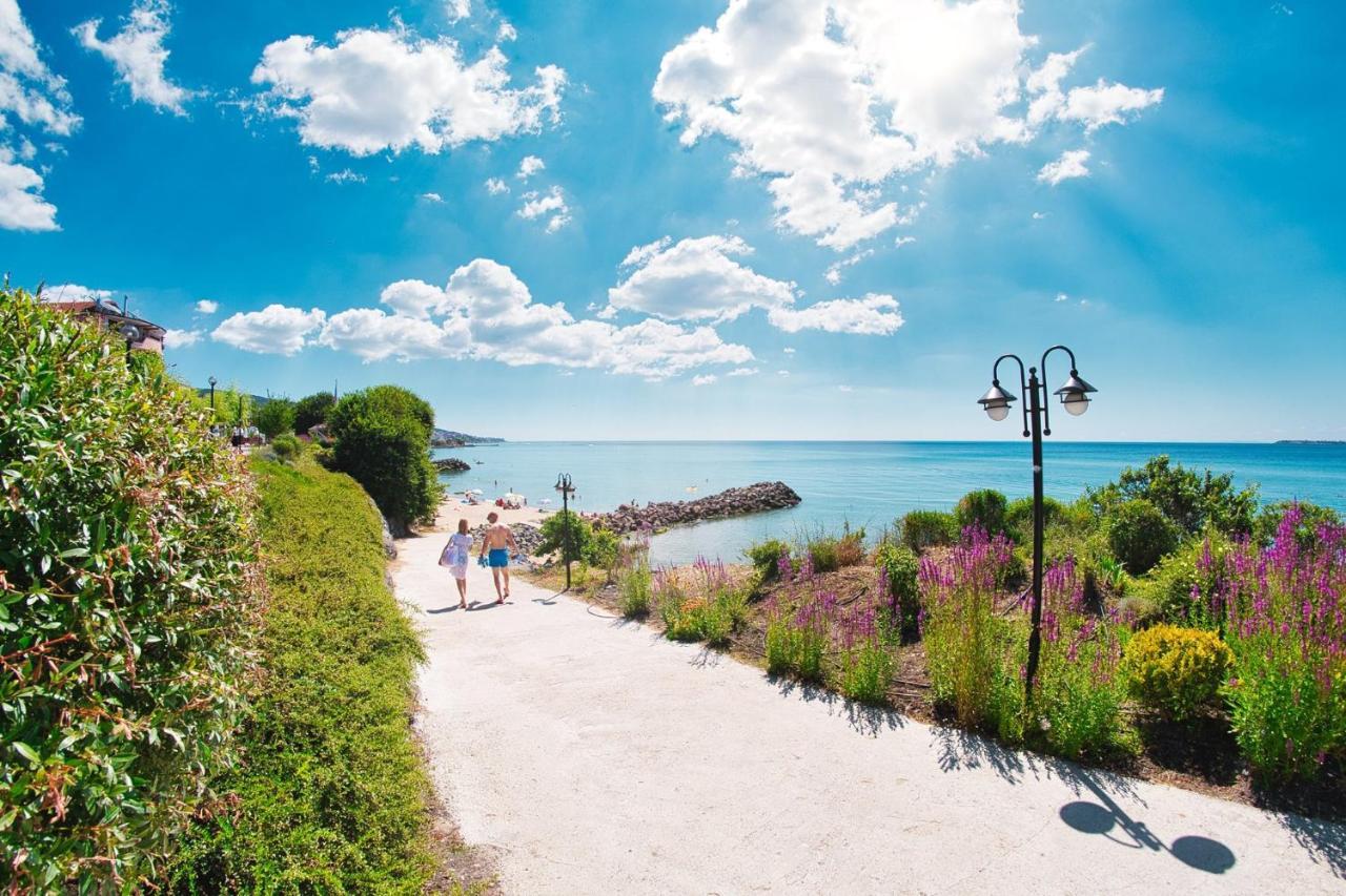Premier Fort Beach - Premium Apartments Sveti Vlas Extérieur photo
