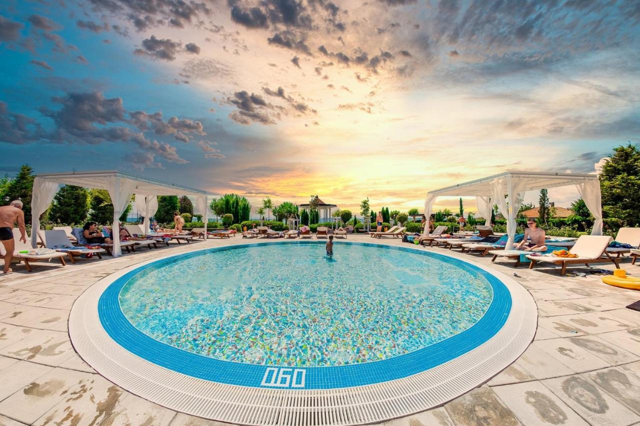 Premier Fort Beach - Premium Apartments Sveti Vlas Extérieur photo