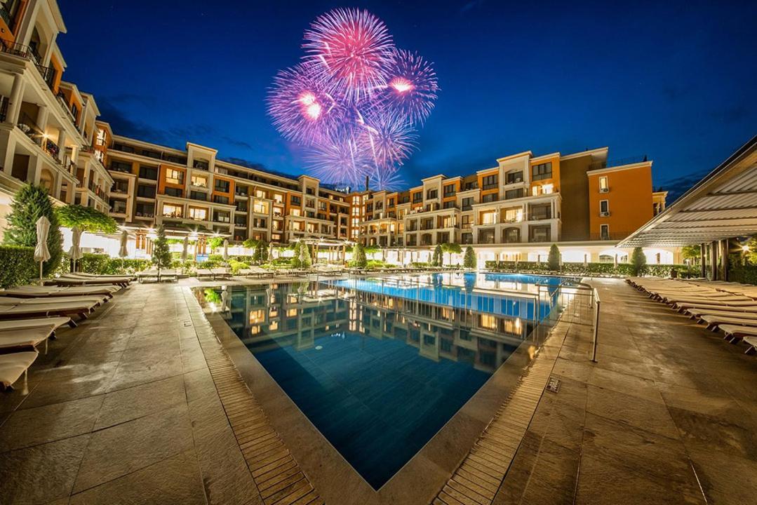 Premier Fort Beach - Premium Apartments Sveti Vlas Extérieur photo